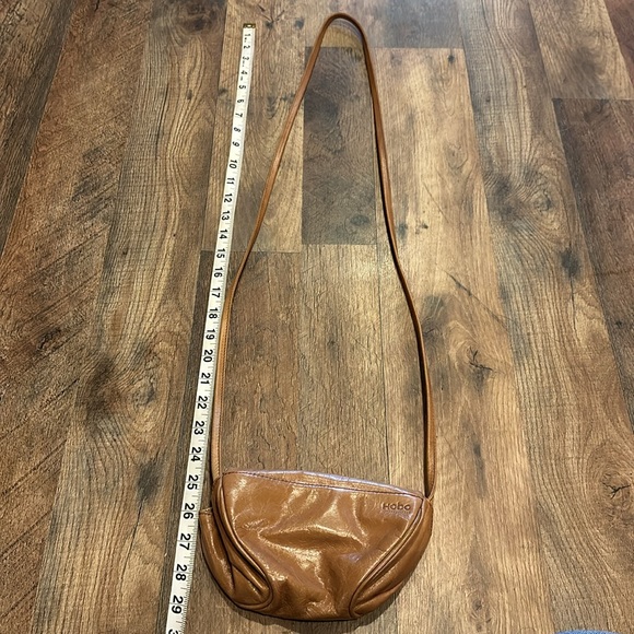 Hobo International Small Purse Leather Large Magnetic Button - Picture 8 of 11